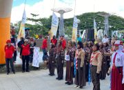 Ratusan Peserta Meriahkan Lomba Gerak Jalan Hardiknas 2025 di Taman Kota Raja Tenggarong