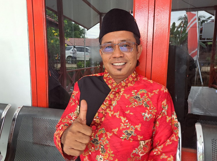 Kepala Desa Segihan, Hendra Wahyudi