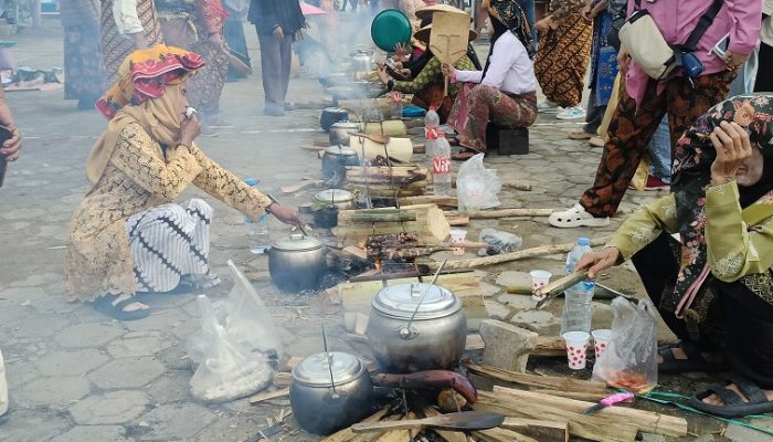 Festival Nasi Bekepor: Sinergi Unikarta dan Disdikbud Kukar Lestarikan Budaya Lokal