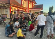 Polres Kukar Gerebek Arena Sabung Ayam di Loa Janan, 17 Orang Diamankan