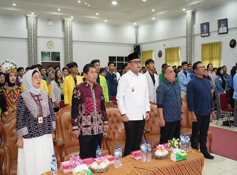 Mukernas BEM se-Indonesia Digelar di Samarinda, Mahasiswa Didorong Berperan dalam Pembangunan Kaltim 1 Wagub Seno hadir dalam Mukernas BEM se Indoneia.