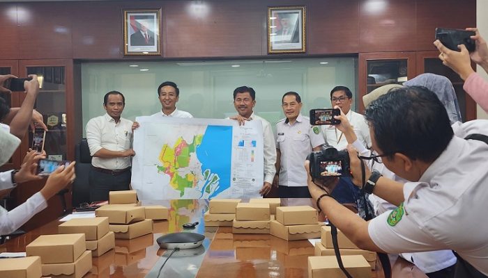 Pemkab dan BPN Kukar Serahkan Peta Zona Nilai Tanah, Dorong Sertifikasi Aset dan Ketepatan PBB