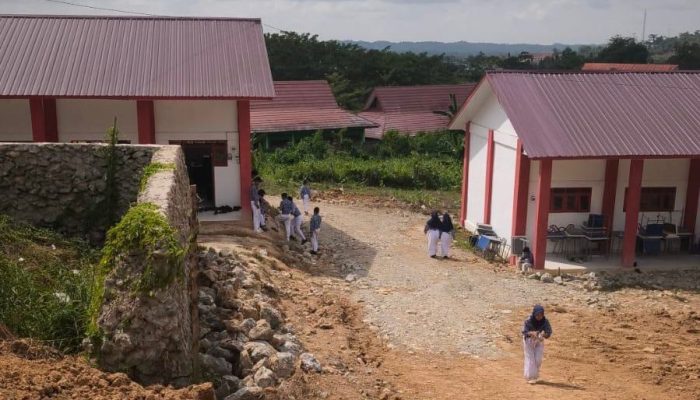 Tantangan Geografis Tak Halangi Disdikbud Kukar Rampungkan Akses SMPN 9 Tenggarong