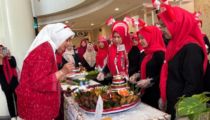 Meriah dan Penuh Kreativitas, Dinas PU Kukar Gelar Lomba Tumpeng dan Dekorasi Ruangan