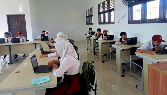 Disdikbud Kukar Dorong Transformasi Digital dan Pemerataan Bantuan Pendidikan di SD