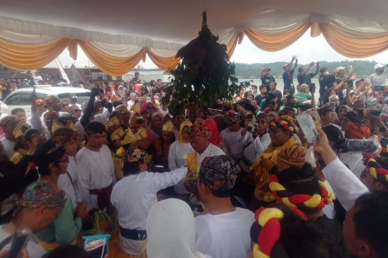 203a5851 e1a6 4610 9c41 2cb9c46b4340