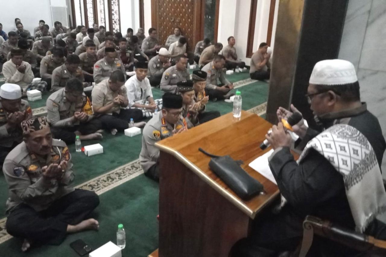 493e184f f3ec 42f1 a2cf 2ad5902b4d53