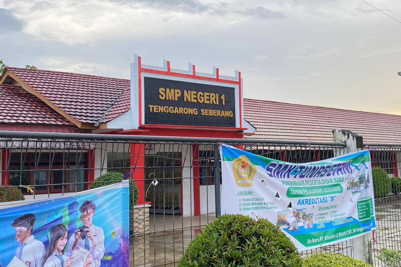 58f92dc9 4657 42c8 8216 bbf86e4e0684