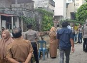 Polisi dan Warga Sigap Tangani Penemuan Orok Bayi di Sungai Klandasan