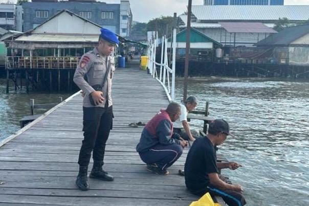 c9a63f3c 7657 4b1b b43b 351fd49e996f