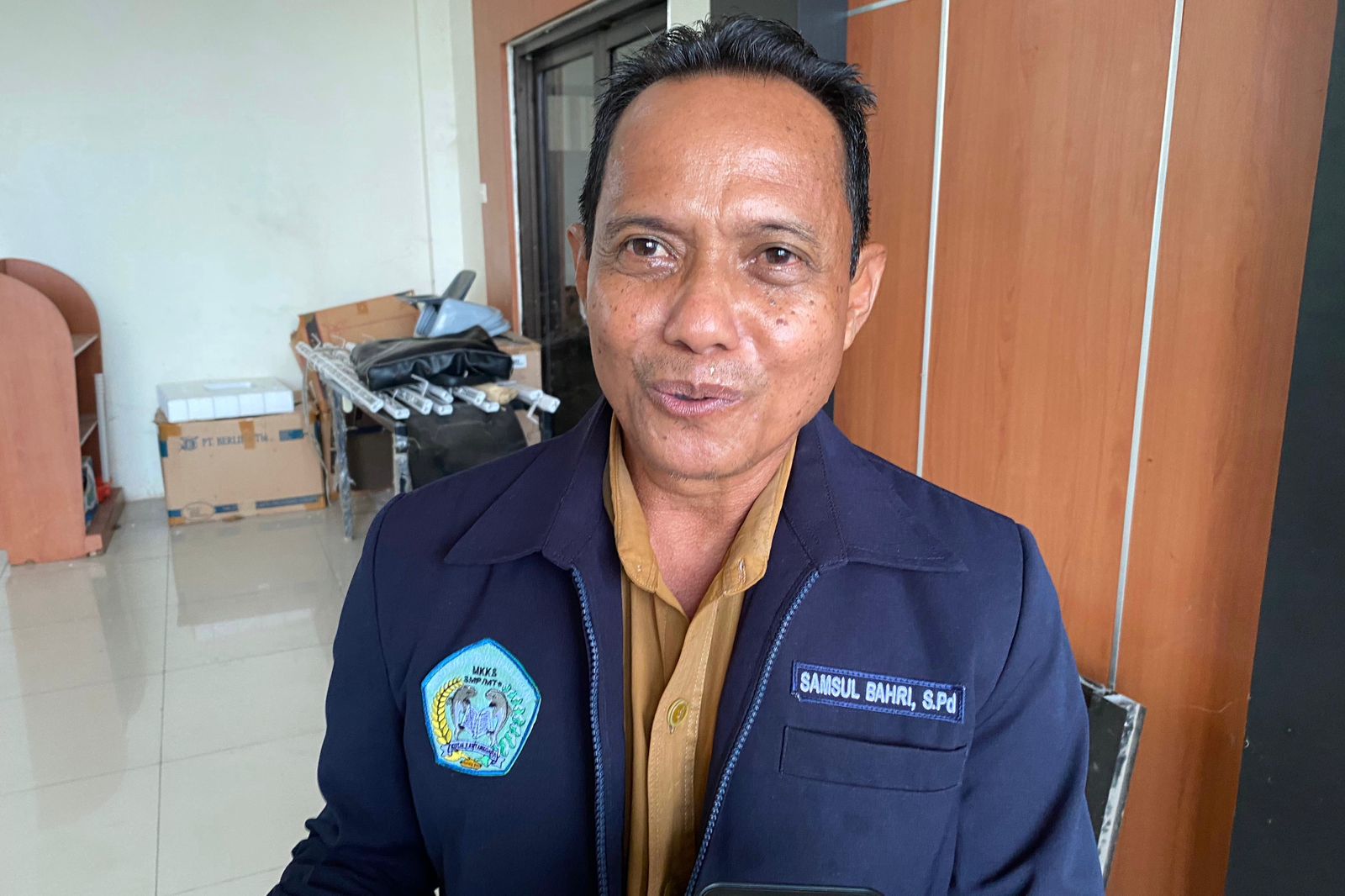 dd785059 0585 400f a3ea 1b1cdea69b5a