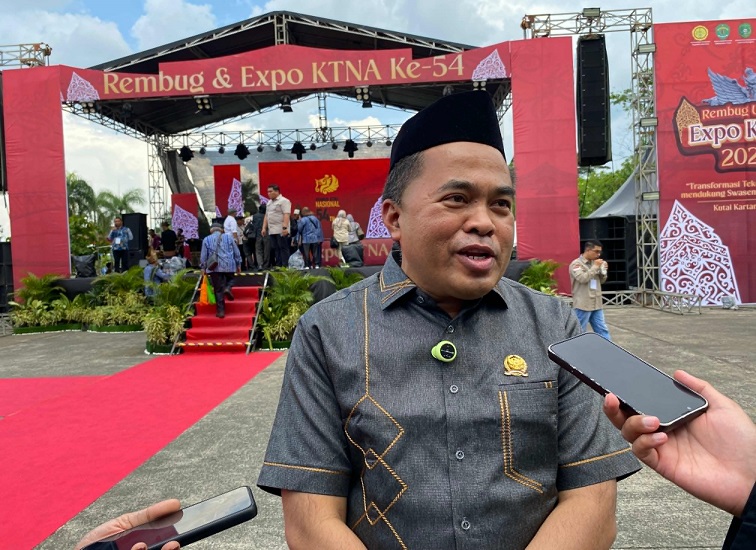 Ahmad Yani Ketua DPRD Kukar