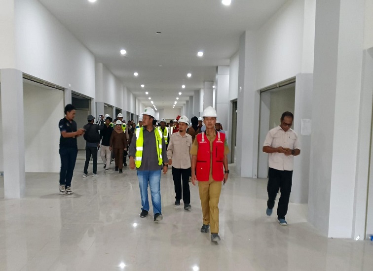 Peninjauan Progres Pembangunan Pasar Tangga Arung