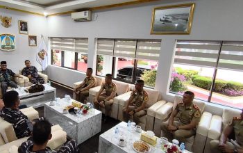 Taruna AAL Kunjungi Balikpapan, Wakil Wali Kota Harap Jadi Inspirasi Bagi Pelajar untuk Berkarir di Militer 5 671d97cd a2d7 44d5 bf29 e33900d95eb7