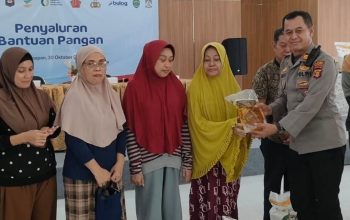 Polsek Balikpapan Selatan Kawal Penyaluran Bantuan Pangan, Pastikan Tepat Sasaran dan Bangun Solidaritas Warga 6 9268e610 fbc1 415f 813a 18a83549680b