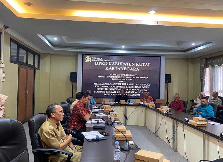 RDP Komisi 1 DPRD Kukar soal sengketa lahan di Kembang Janggut. (Irvan/dutakaltimnews.com)