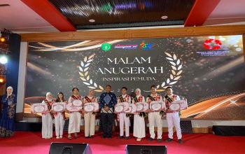 Malam Anugerah Inspirasi Pemuda Kukar 2025, Wujud Apresiasi bagi Generasi Berprestasi 3 Malam Anugerah Inspirasi Pemuda Kukar 2025. (Irvan/dutakaltimnews.com)