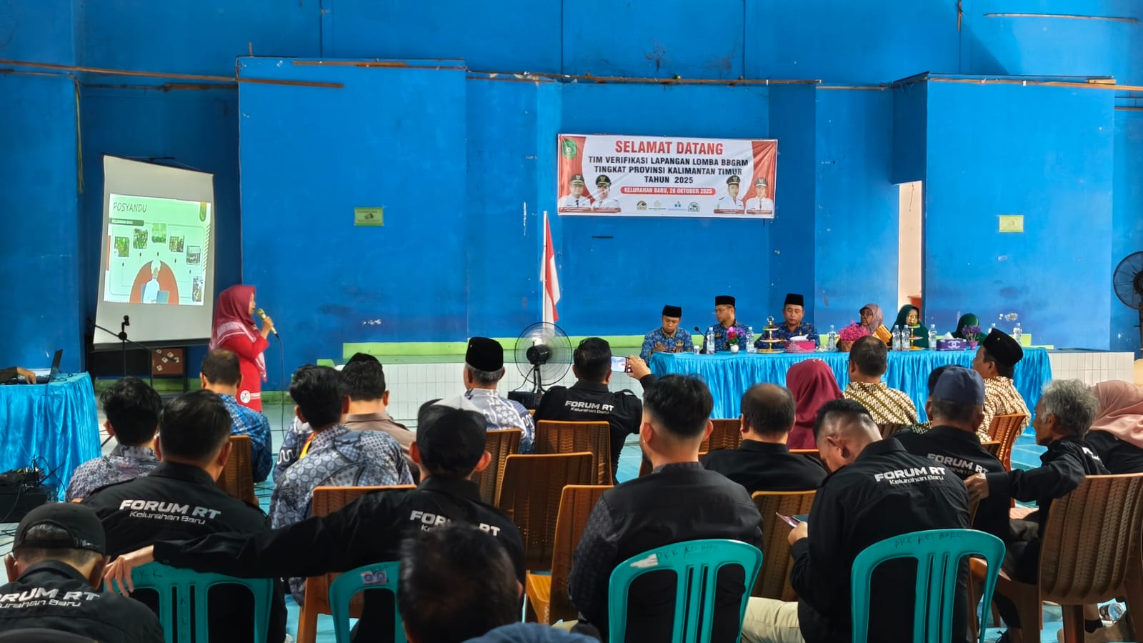 Sekretaris DPMD Kukar Dampingi Tim Verifikasi Lapangan Lomba BBGRM Kaltim 1 c556543e ce21 4aa1 8538 18411a432270