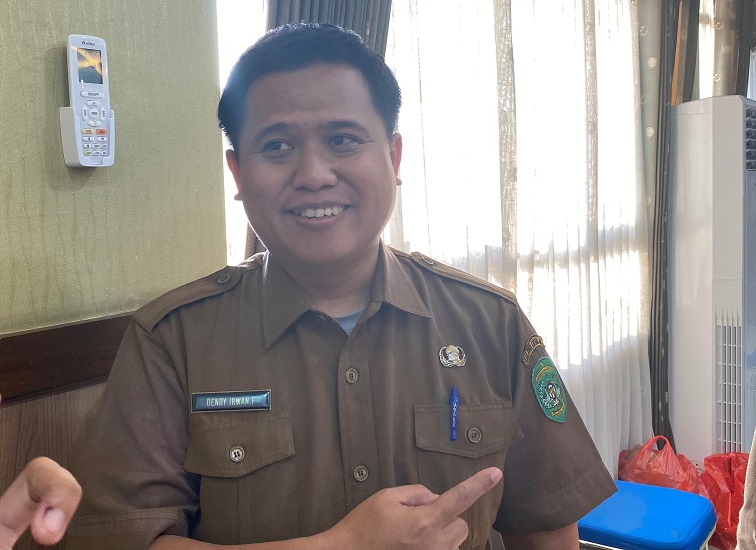 Program Da’i Masuk Desa dan Satu Desa Satu Tahfiz Berlanjut, Rekrutmen Angkatan ke-6 Dimulai November 1 Kepala Bagian Kesra Setkab Kukar, Dendy Irwan Fahriza. (Irvan/dutakaltimnews.com)