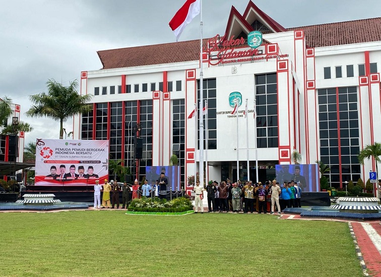 Pemkab Kukar Gelar Upacara Peringatan Hari Sumpah Pemuda 1 Upacara Peringatan Hari Sumpah Pemuda ke-97 Tahun 2025.(Irvan/dutakaltimnews.com).