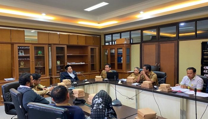 DPRD Kukar Terima Audiensi Nakes, Soroti Gaji P3K Paruh Waktu Yang Dinilai Tidak Layak