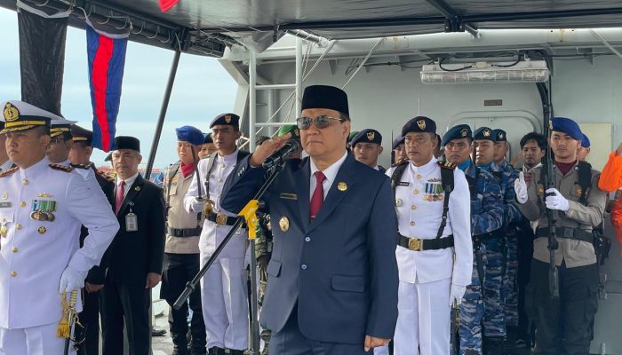 Upacara Hari Pahlawan di Atas KRI Butana 878, Wawali Bangga Kapal Produksi Dalam Negeri