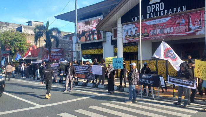 Buruh KSPSI Kepung DPRD Balikpapan Desak Penyelesaian Konkret Terkait Hak Pekerja