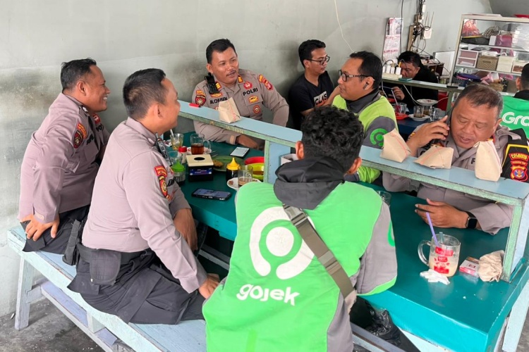 9e6fe379 1a7c 4480 8a74 2be9f64a301a