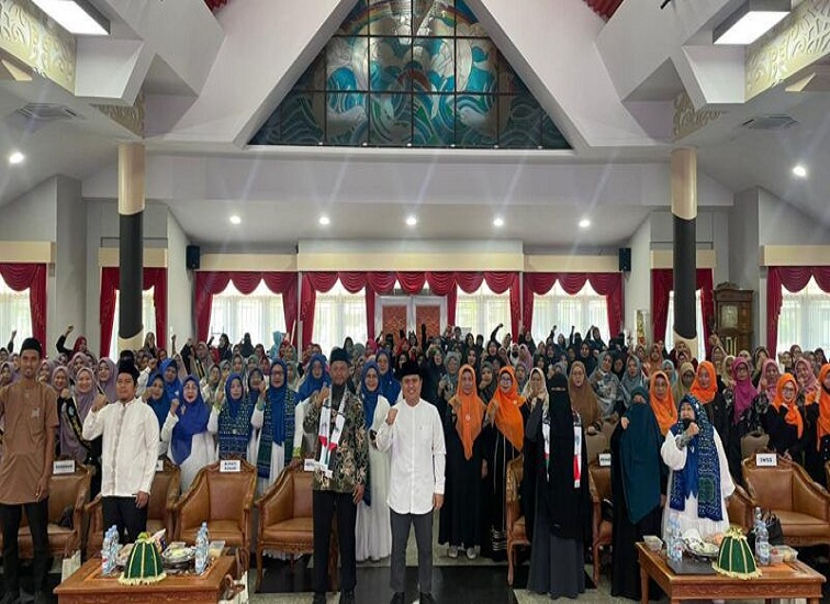 Gema Majelis Ta’lim Muslimah Wahdah Islamiyah Kutai Kartanegara dan Tasyakuran Dirosa. (Irvan/dutakaltimnews.com)