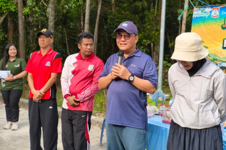 0d8d7858 d0a2 4273 a87f 03599bc09d32