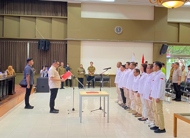 Pengukuhan Pengurus Forum Kewaspadaan Dini Masyarakat (FKDM) Kukar. (Irvan/dutakaltimnews.com)