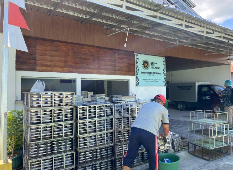 Satuan Pelayanan Pemenuhan Gizi (SPPG) Di JI. Panjaitan, Gg. Mesjid Agung 1 Rt. 01 NO. 45 Tenggarong Kutai Kartanegara. (Irvan/dutakaltimnews.com)