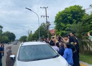 Suasana Ricuh Usai Sidang Vonis Yang melibatkan Salah Satu Guru Di Ponpes Tenggarong Sebrang. (Irvan/dutakaltimnews.com)