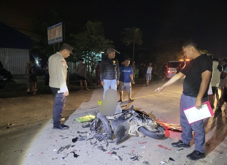 Kecelakaan Dua Sepeda Motor Di Jalan Yos Sudarso, Loa Kulu, Yang Menewaskan Dua Pengendara. (Dok. Polsek Loa Kulu)