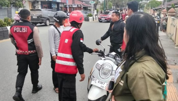 Brimob Polda Kaltim Cegah Kemacetan Akibat Kecelakaan Motor, Tidak Ada Korban Jiwa
