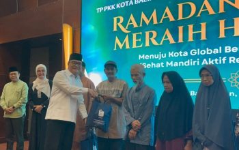 Berbagi Paket Sembako untuk Lansia, Wujud Kepedulian Sosial TP PKK dan Hotel Blue Sky 8 0fd62acb fd7d 4a7b 8048 9a7356d166c0