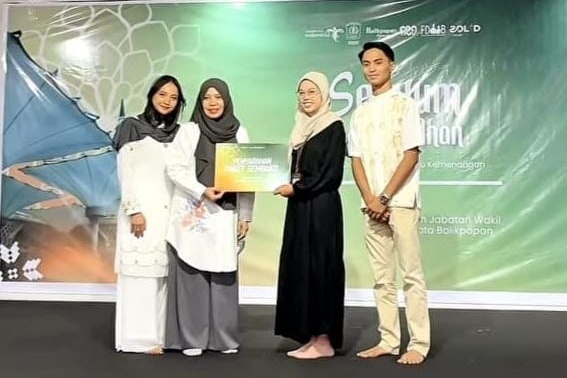 12b45b06 13a4 4351 9baa da223054b5f9