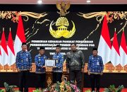 Lepas 11 ASN Purna Tugas, Wali Kota Balikpapan Ajak Tetap Mengabdi di Masyarakat 13 25fa6583 a85f 4fd3 a164 645e166fabc4