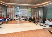 Pastikan Energi Aman Jelang Idul Fitri, Menko Polkam Tinjau Kilang RDMP di Kota Balikpapan