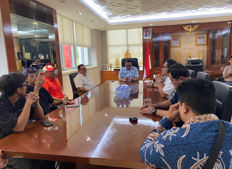 Bupati Kukar Audiensi dengan Forum Kontraktor. (Irvan/dutakaltimnews.com)