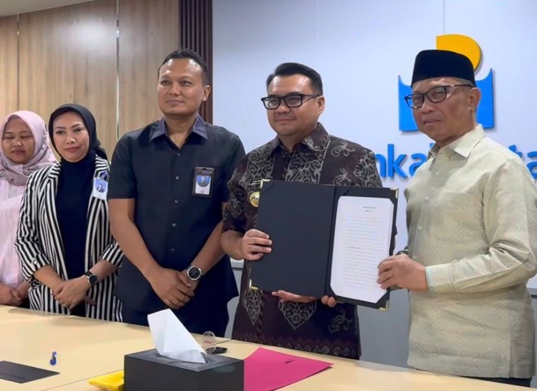 Pemerintah Kabupaten Kutai Kartanegara (Kukar) Teken Akad Kredit Dengan PT BPD Kaltim Kaltara. (Irvan/dutakaltimnews.com)