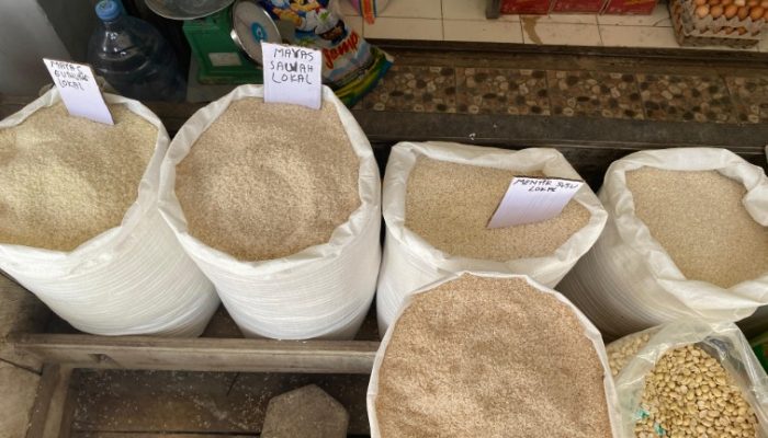 Pasca Lebaran, Harga Kebutuhan Pokok di Pasar Mangkurawang Stabil