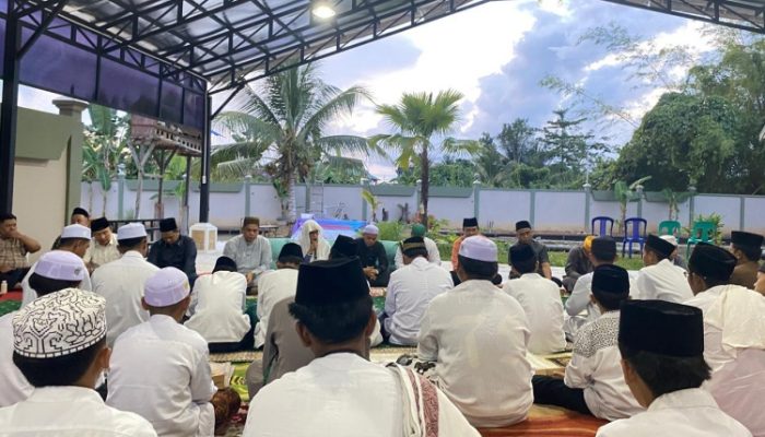 Jalin Silaturahmi, H Nurul Amin Gelar Buka Puasa Bersama Warga Tenggarong
