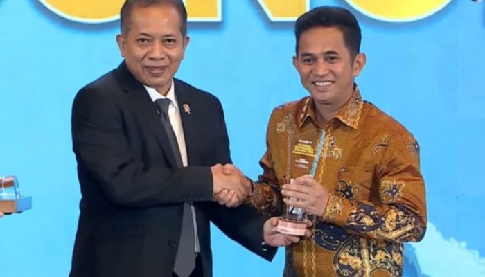 Wali Kota Balikpapan Raih Penghargaan Nasional, Pertumbuhan Ekonomi Stabil Diakui