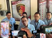 99fae3fe f5fa 4012 b43e 6e07df2ee969