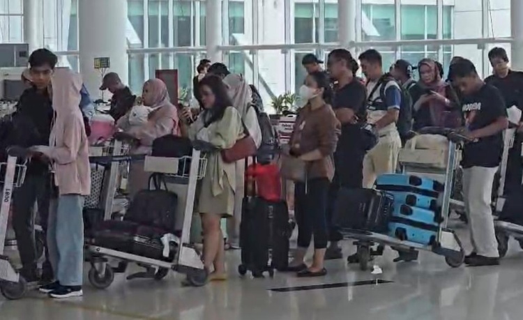 9daf1c13 7ead 4575 b87b 78f4a18d5f44