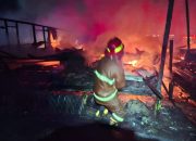 Terjadi Dini Hari, Si Jago Merah Hanguskan Tiga Rumah di Samboja 