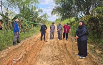 Sidak Ke Jalan Rantau Hempang, Aini Faridah Minta Segera Diperbaiki