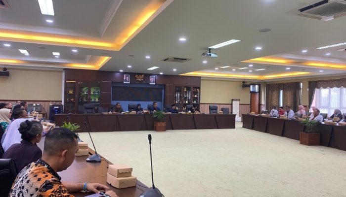 Ribuan Guru Honorer Kukar Belum Terima Insentif 4 Bulan, DPRD Target Cair Pekan Depan