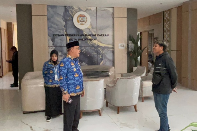 Gedung DPRD Siap 100 Persen Secara Fisik, Wawali Tekan Penyelesaian Akhir demi Efisiensi Anggaran 2 d4898bcb 0736 49fb 994d ee1464df9c33 1
